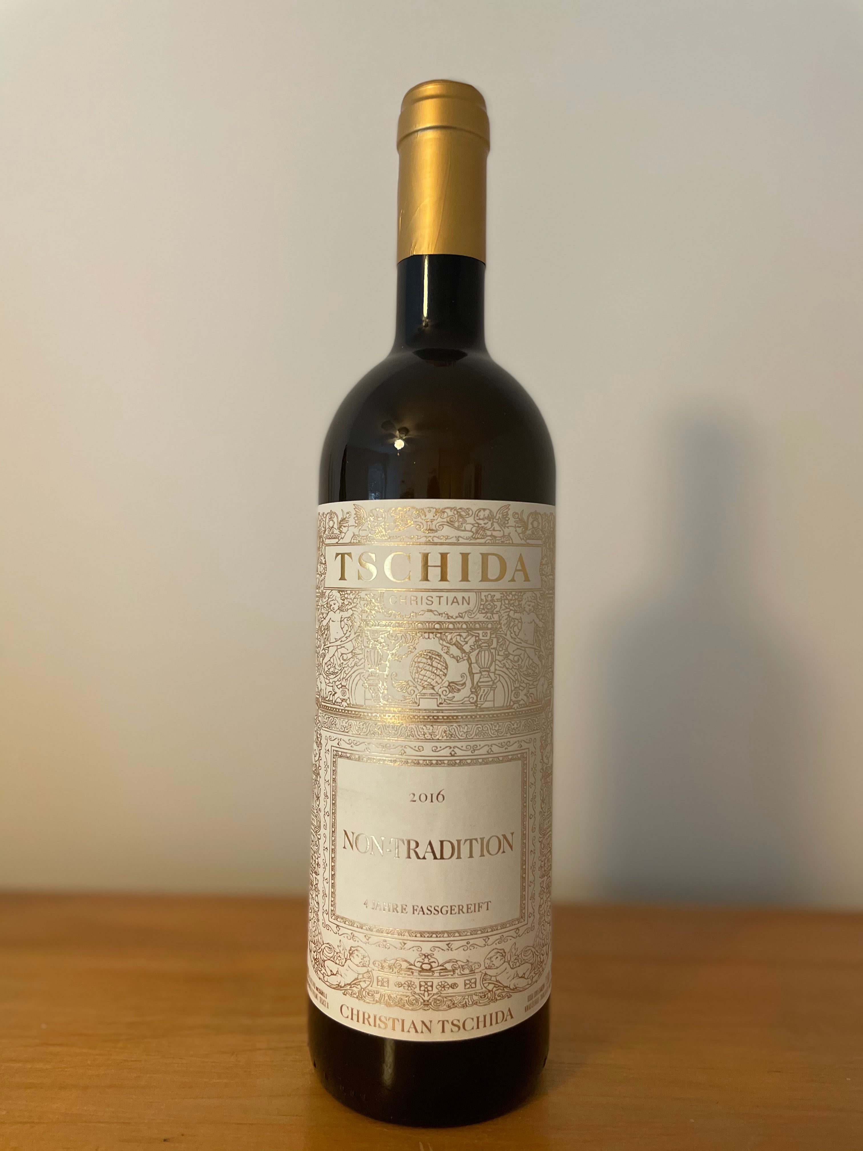 Tschida 'Non Tradition' Weiss 2020 – Folkways
